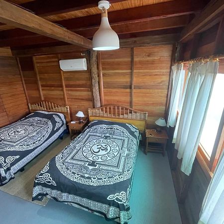 بويرتو أيورا Galapagos Chalet المظهر الخارجي الصورة