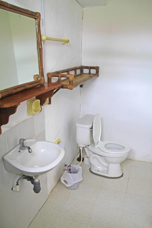 بويرتو أيورا Galapagos Chalet المظهر الخارجي الصورة