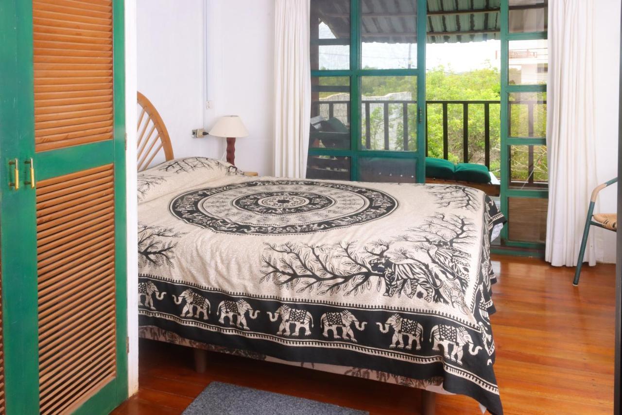 بويرتو أيورا Galapagos Chalet المظهر الخارجي الصورة