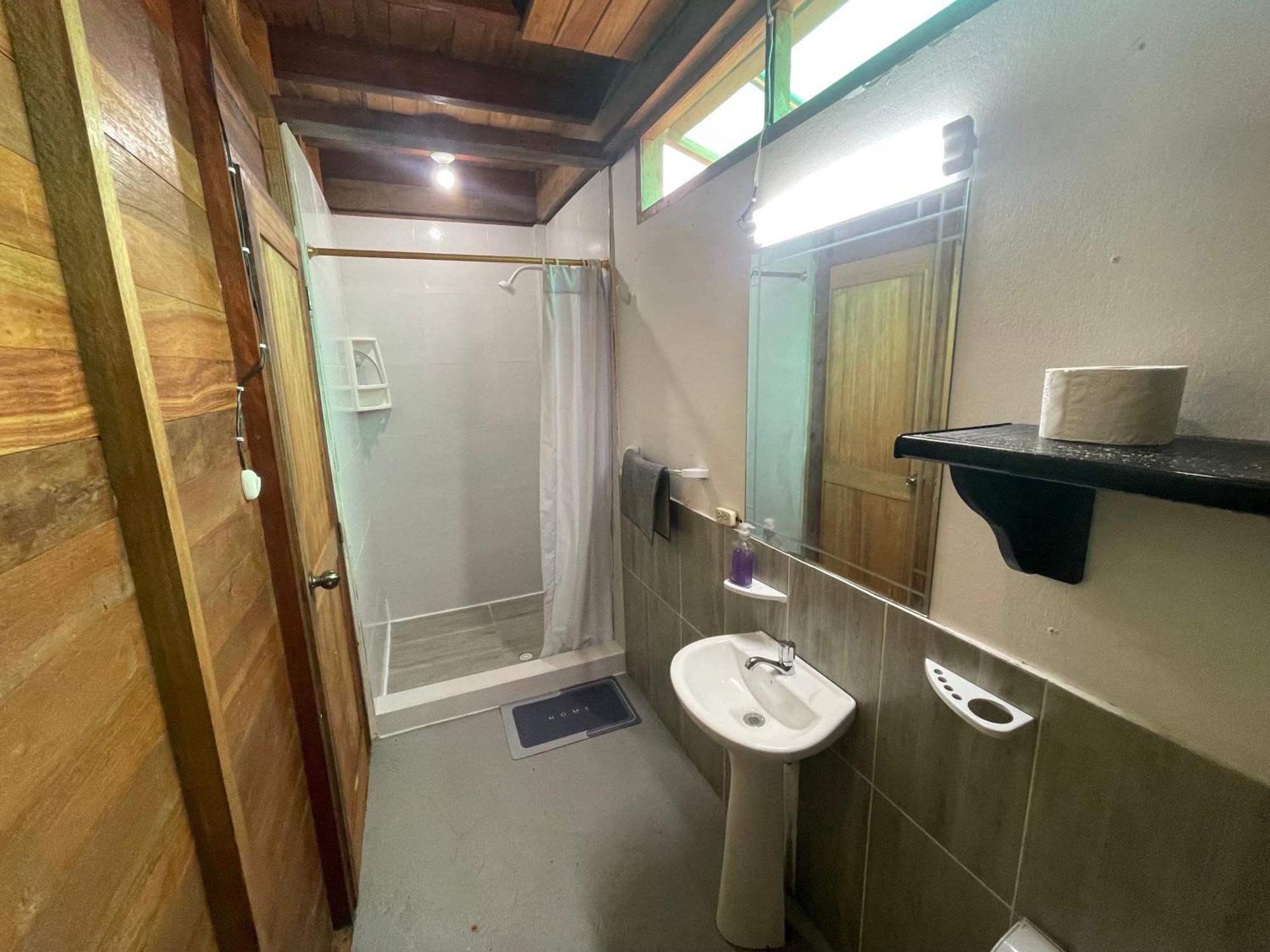 بويرتو أيورا Galapagos Chalet المظهر الخارجي الصورة